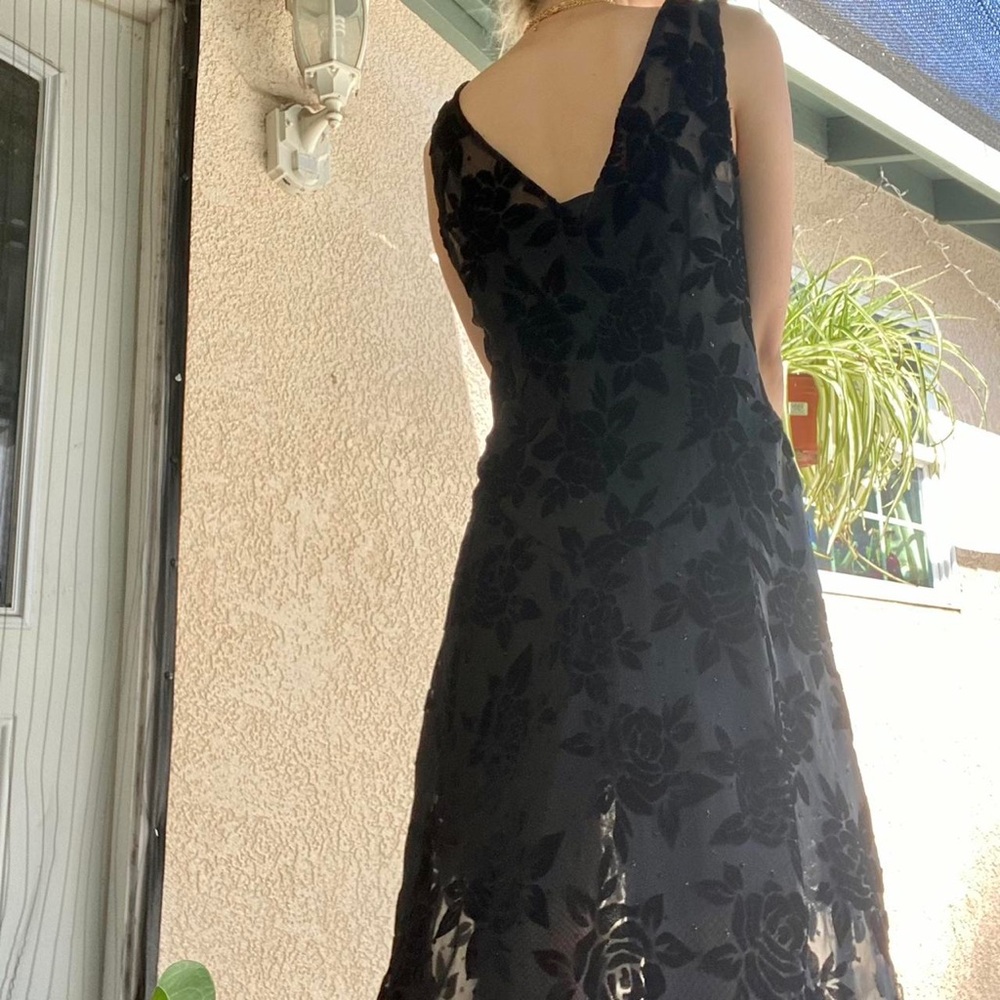 Elegant Black Floral Dress by Robbie Bee in size 12 (or M/L)